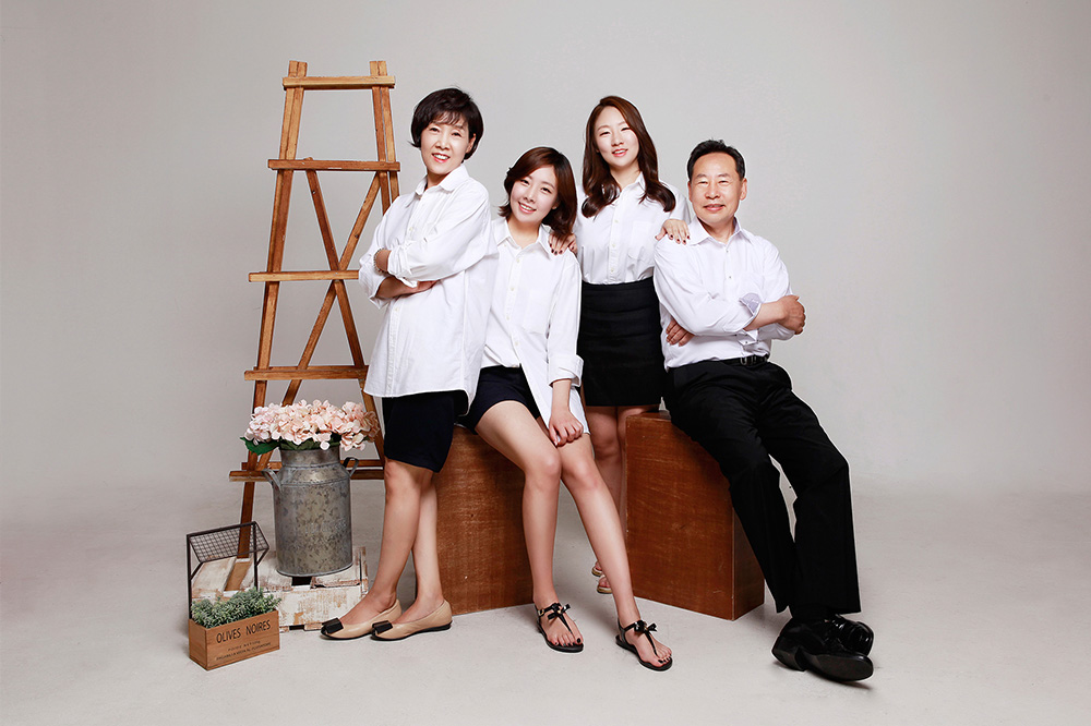 Korean Studio Family Photoshoot OneThreeOneFour